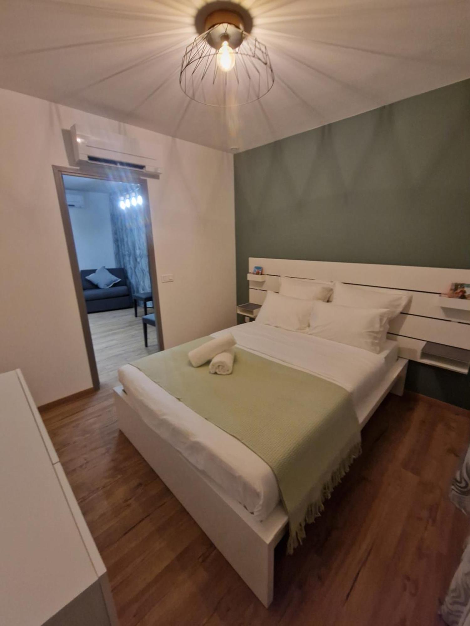 Maison D'Hotes Avec 3 Appartements Et Un Studio Вірі-Шатійон Екстер'єр фото