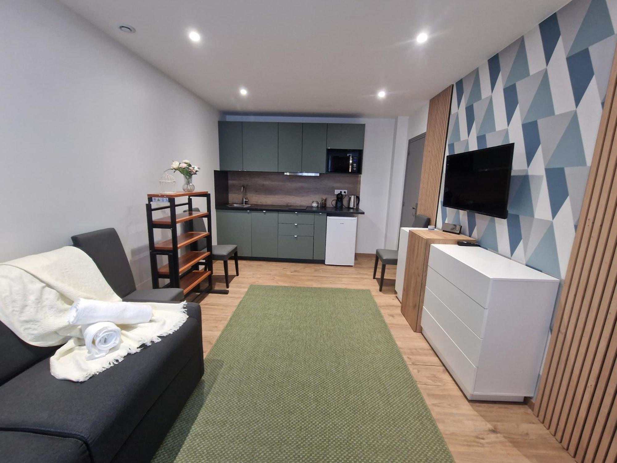 Maison D'Hotes Avec 3 Appartements Et Un Studio Вірі-Шатійон Екстер'єр фото